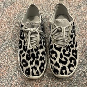 Cheetah tennis shoes. Size 7 1/2. Worn twice, like new!
